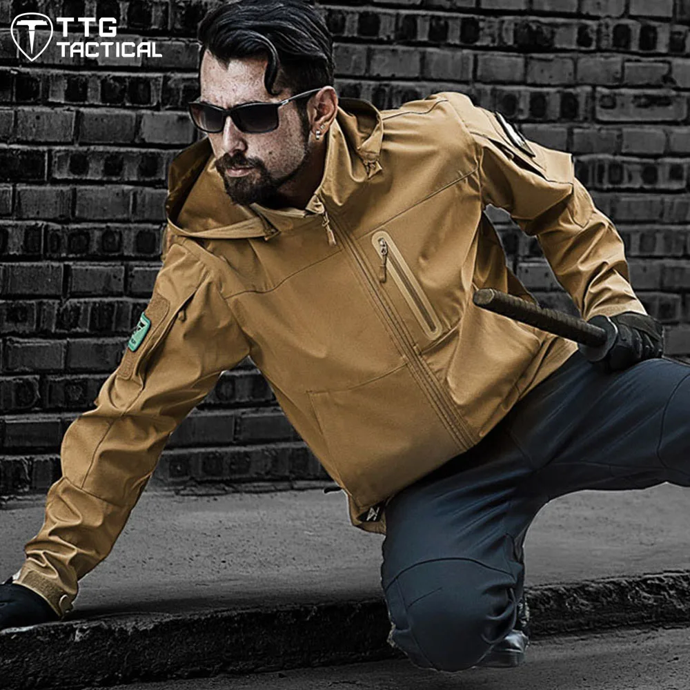 

Outdoor Men Soft Shell Tactical Jacket Winter Plus Size Waterproof Hiking Sport Coat Male Waterproof Army Combat Windbreaker