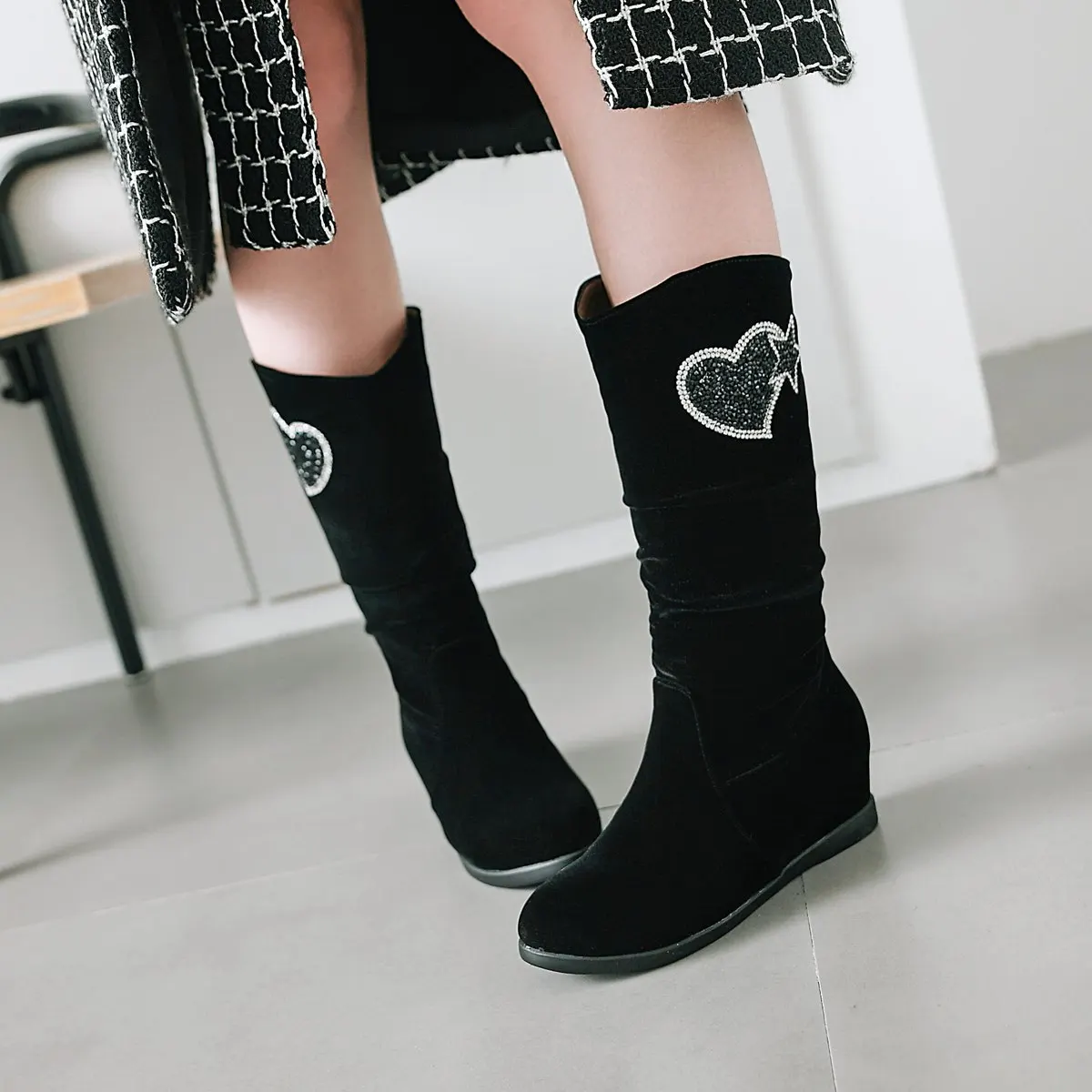 With increased within the new fashion in the fall and winter of in 43 diamond cone female boots for 40-18725
