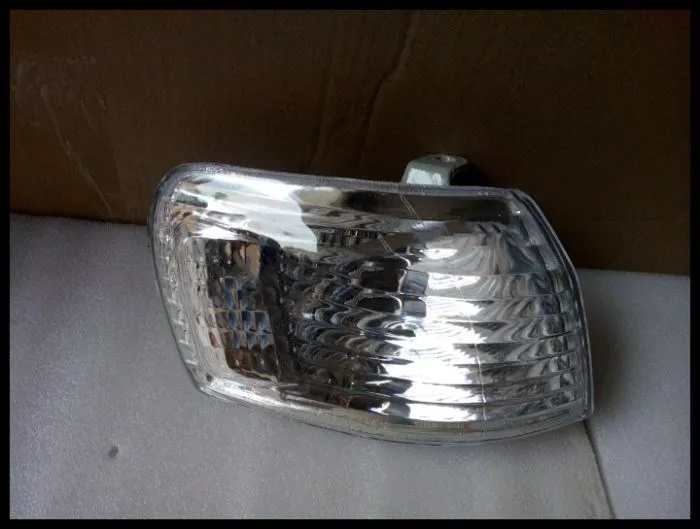 

eOsuns Front turn lights corner light for Toyota Corolla AE110 1998-2000