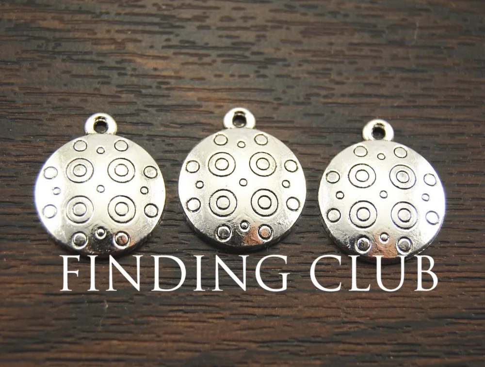 

30 pcs Antique Silver Round Circle Pattern Charm DIY Metal Bracelet Necklace Jewelry Findings A1125