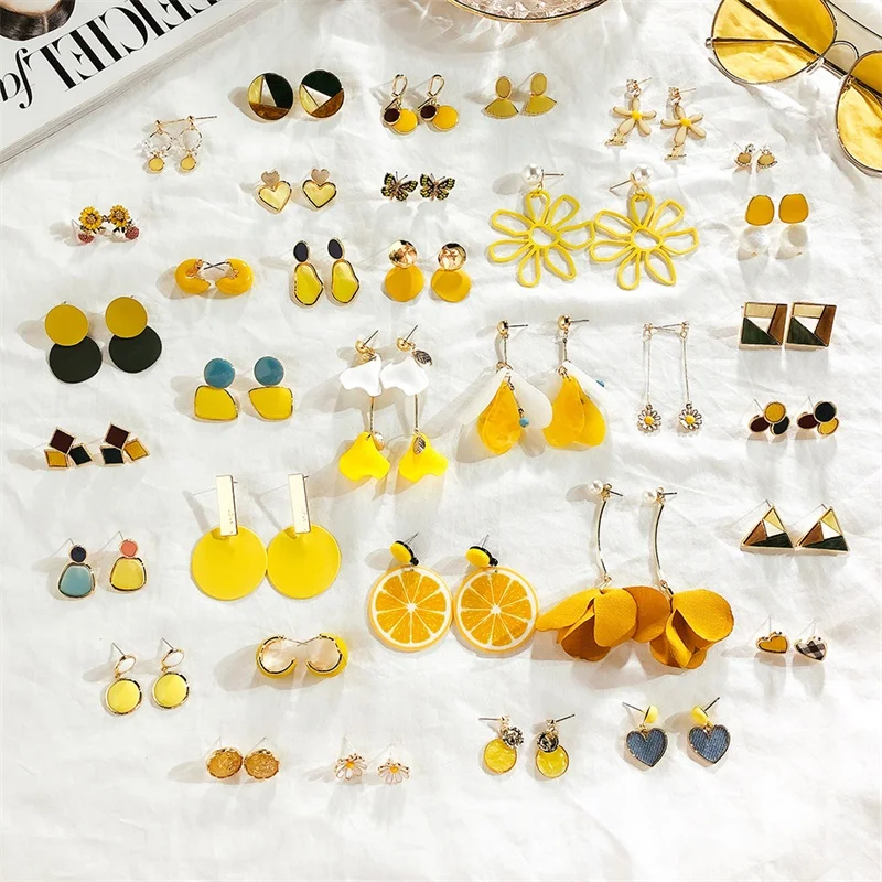 

Korean Fashion Explosion Models Yellow Series Earring Summer Small Fresh and Beautiful Yellow Sweet Beauty Wild Cute Accessories