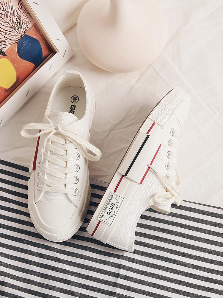 

spring new canvas shoes female students Korean version of the wild flat casual shoes with tide shoes women fashion comfortable
