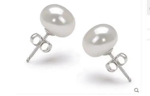 

A PAIR11-12MM NATURAL SOUTH SEA WHITE PEARL EARRING