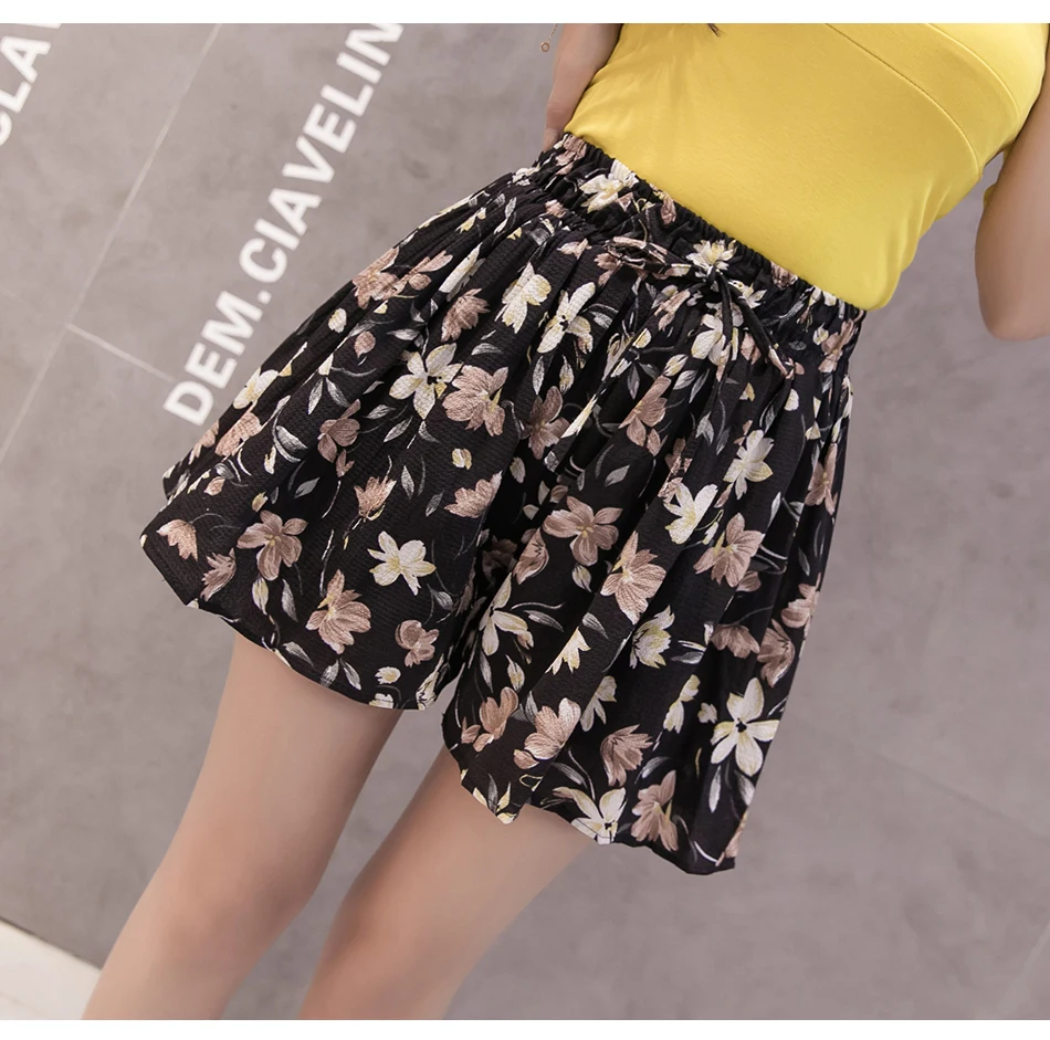 4XL Plus Size Chiffon Shorts Striped High Waisted Wide Leg Summer Short Floral Print Boho Female Casual Skirt Shorts Women