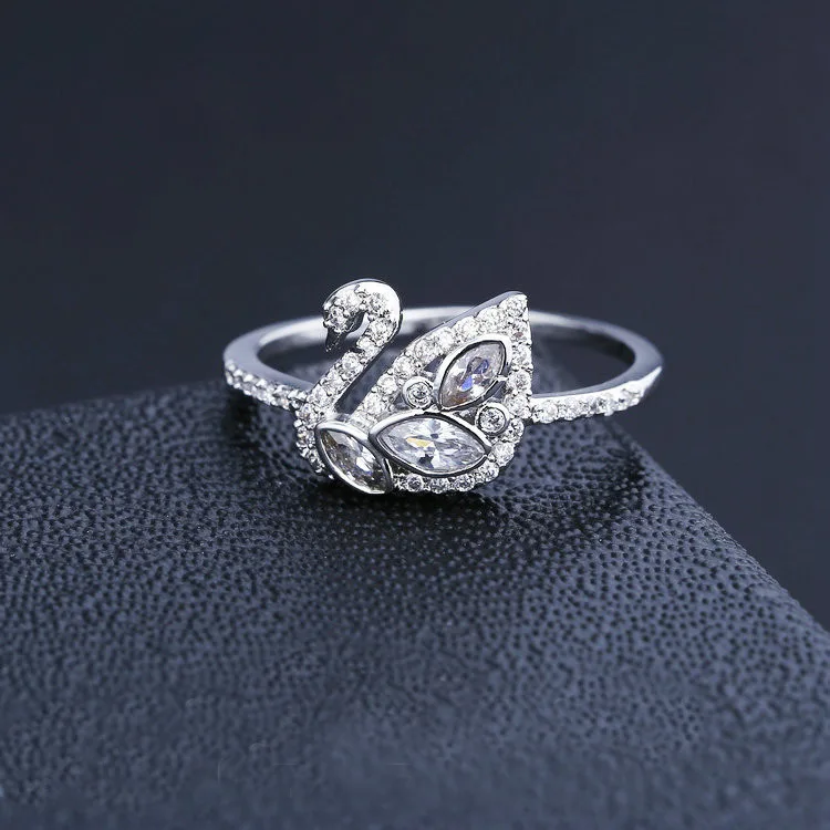 Новое летнее инкрустированное кольцо с голубым ледяным кристаллом от Swarovski для женщин модное 925 ювелирное изделие кольца 925 пробы серебро