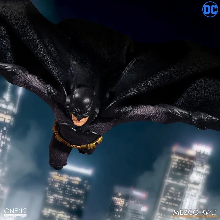 Mezco Toyz 76960 ONE: 12 Коллекционная Фигурка DC Бэтмена Sovereign Knight 1/12|set 6|set 3body 1/6 |