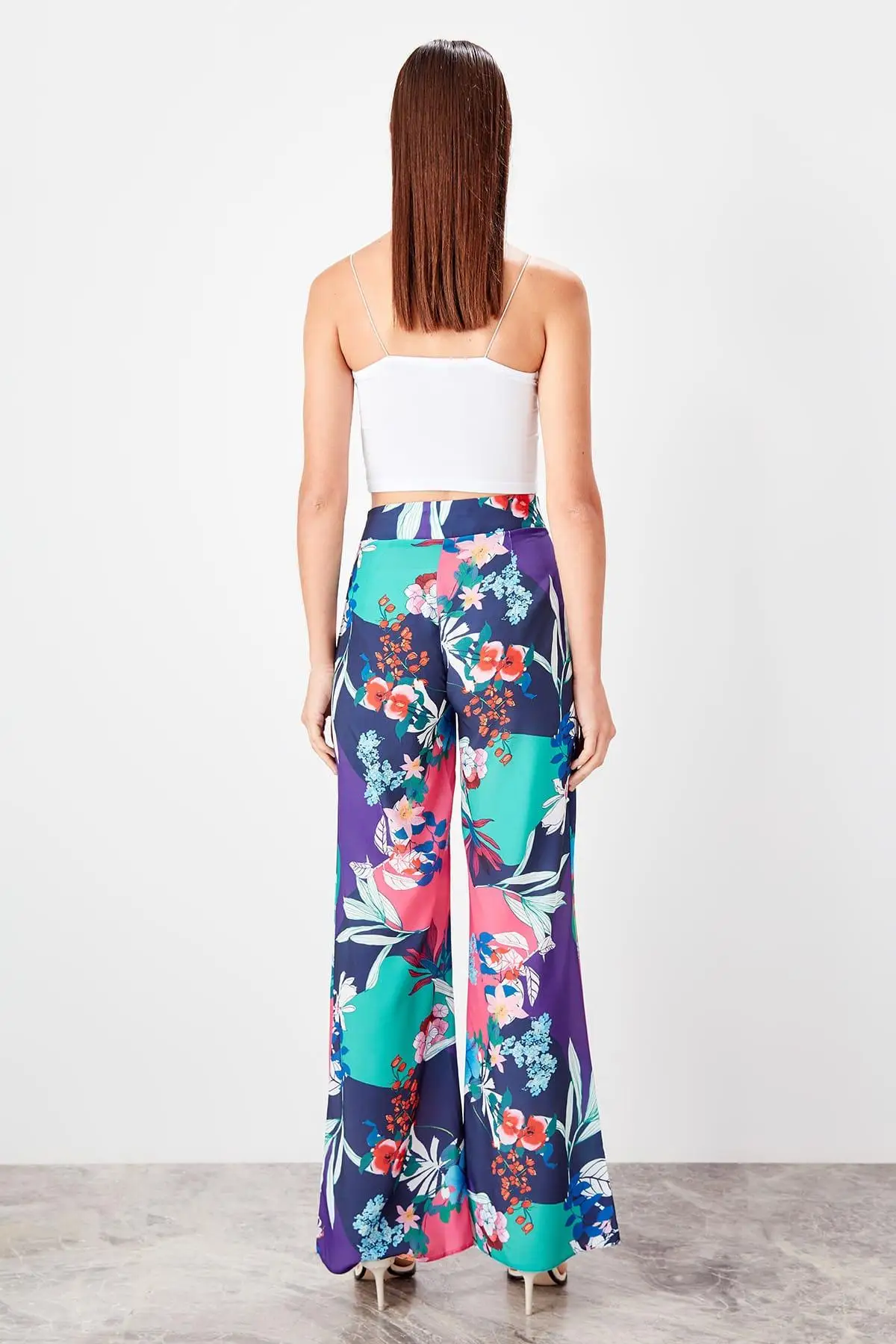 Trendyol брюки с разноцветным узором TWOSS19PL0120