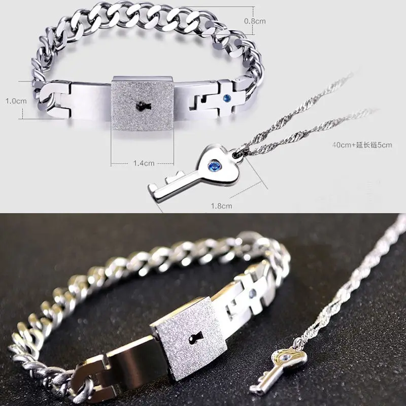 Prix pour Chaude de mode couple titanium acier homme bracelet bracelet et femmes pendentif clé collier ensembles amour cadeaux d'été style Prix pour Chaude de mode couple titanium acier homme bracelet bracelet et femmes pendentif clé collier ensembles amour cadeaux d'été style