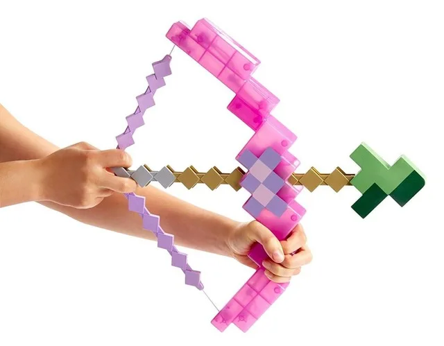 

2019 new Minecraft toy pixel Mosaic Minecraft bow and Arrow pickaxe set of plastic assembled set of children's toy game