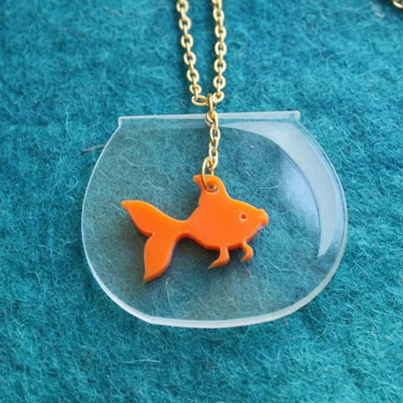 

KUGUYS Trendy Jewelry Fish Tank Necklace for Women Fashion Goldfish Pendant Necklaces Gold Link Chain