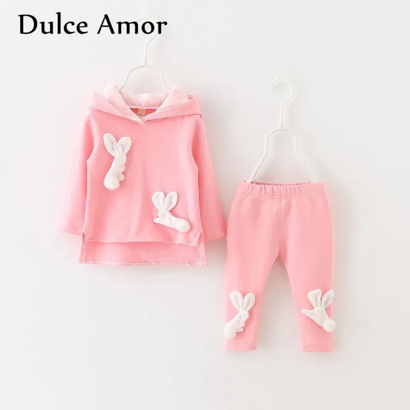 

Dulce Amor Baby Girl Clothes Set Spring Autumn Casual Children TrackSuits Cotton Bunny Patches Hoodies + Pants Toddler Clothing