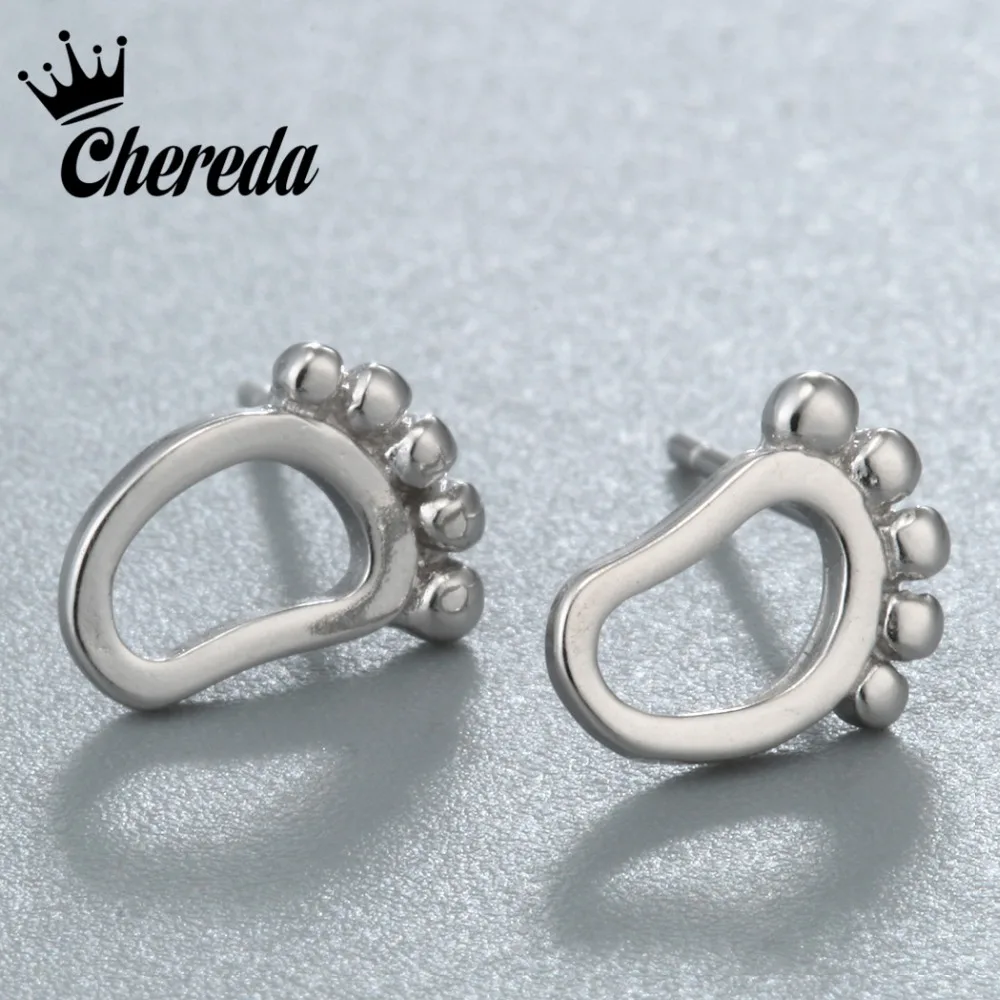 

Chereda High Quality Cute Style Hollow Foot Shaped Stud Earrings Hypoallergenic Simple Fashion Little Feet Earring