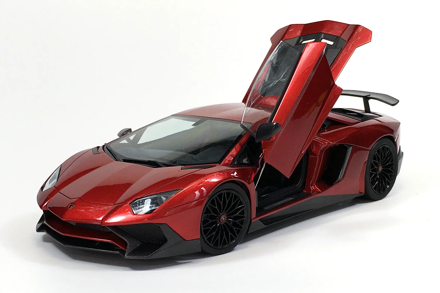 AVENTADOR LP750-4 SV 1/24 модель автомобиля 05120