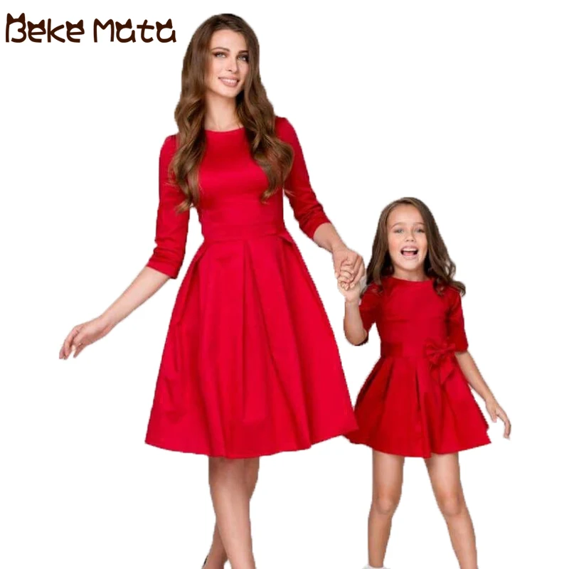 

Mother Daughter Dresses Evening 2020 Spring Bow Mommy And Me Clothes Family Look Mom And Daughter Dress Family Matching Outfits