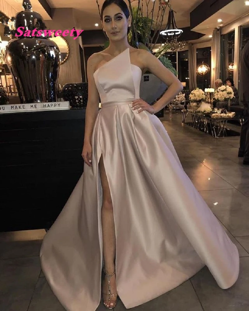 

Sexy Champagne Stain Prom Dresses 2020 hot Long Sleeve Beaded Long Evening Gowns Formal Maid Of Honor plus size
