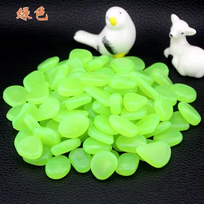 Multicolor Glow In The Dark Garden Pebbles Glow Stones Rocks for Walkways Garden Path Patio Lawn Garden Yard Decor Luminous - Цвет: green 10PCS