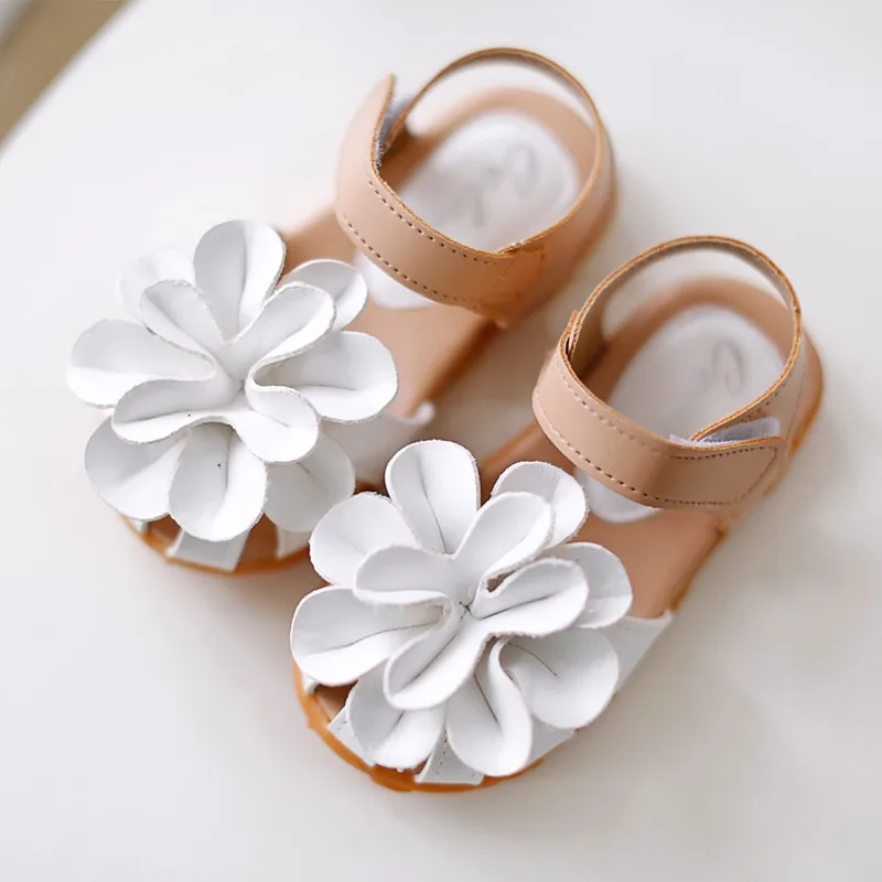 Детская обувь для девочек; Новинка года; летние сандалии для девочек; обувь принцессы из ПВХ с цветами для маленьких девочек; модные сандалии - Цвет: White