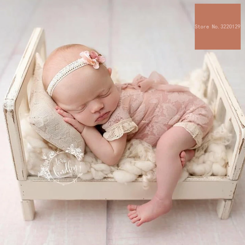 2018 Old Wood Bed Newborn Photography Props Posing Baby Photoshoot