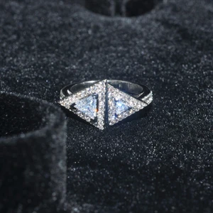 Hibride роскошь дизайн Треугольники кольцо с фианитом Для женщин обручальное кольцо из розового золота-Цвет Регулируемый безразмерное кольцо на палец Anillos R-188 - Цвет основного камня: Светло-голубой