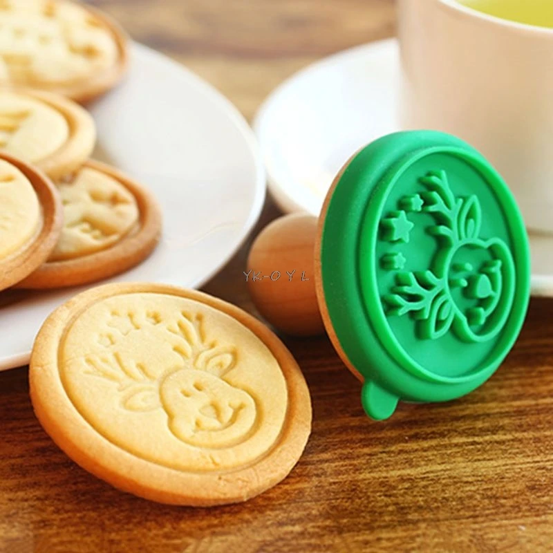 

6Pcs Christmas Cookie Stamp Chocolate Mold Set Biscuit Cutter Tool Pastry Supply