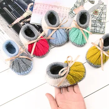 

Baby Boy Girl Plush Shoes Covers Newborn Baby Boy Girl Winter Warm Knitting Boots Socks Shoe Covers
