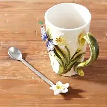 Новинка, кофейные кружки с 3D цветком бабочки из костяного фарфора, чайная чашка, керамическая чашка с ложкой, чашки для завтрака, молока, лучший подарок для влюбленных