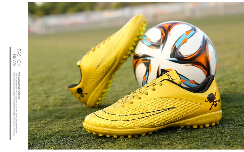 Men's Football Boots High Ankle Long Spikes Soccer Shoes For Man Profrssional Outdoor Kid Train Sock Cleats Football Shoes