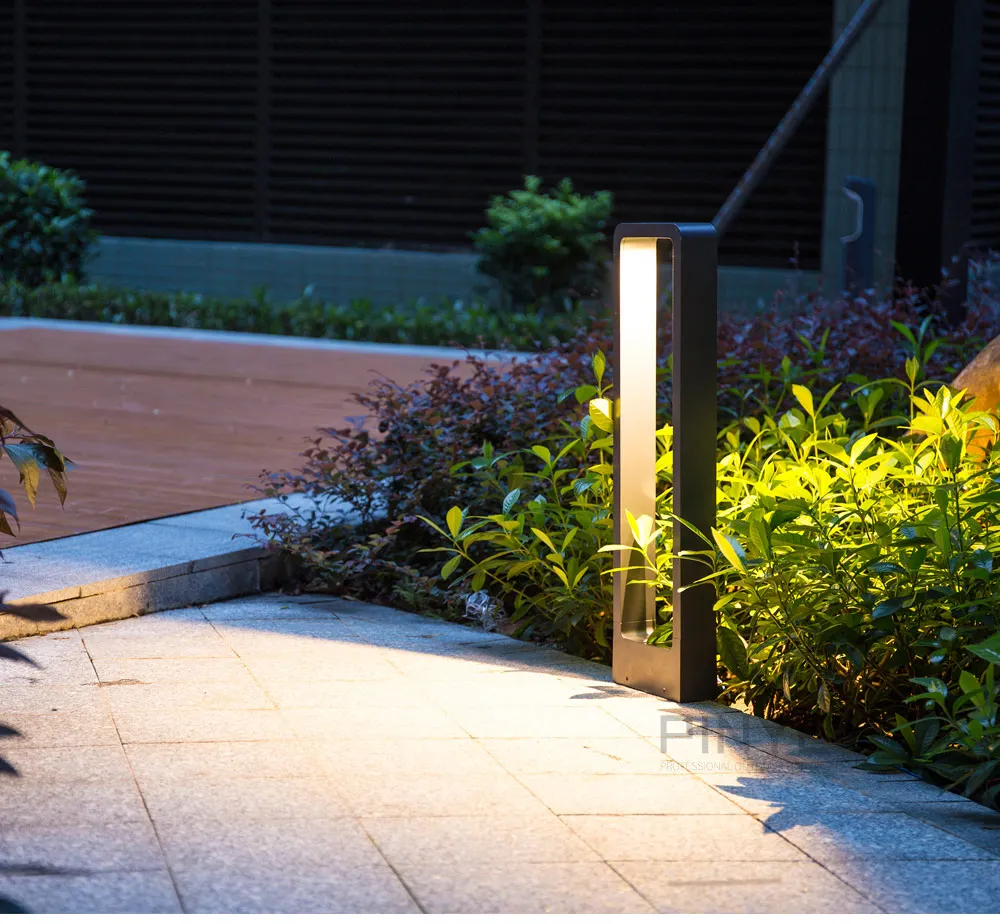 Single door lawn light1