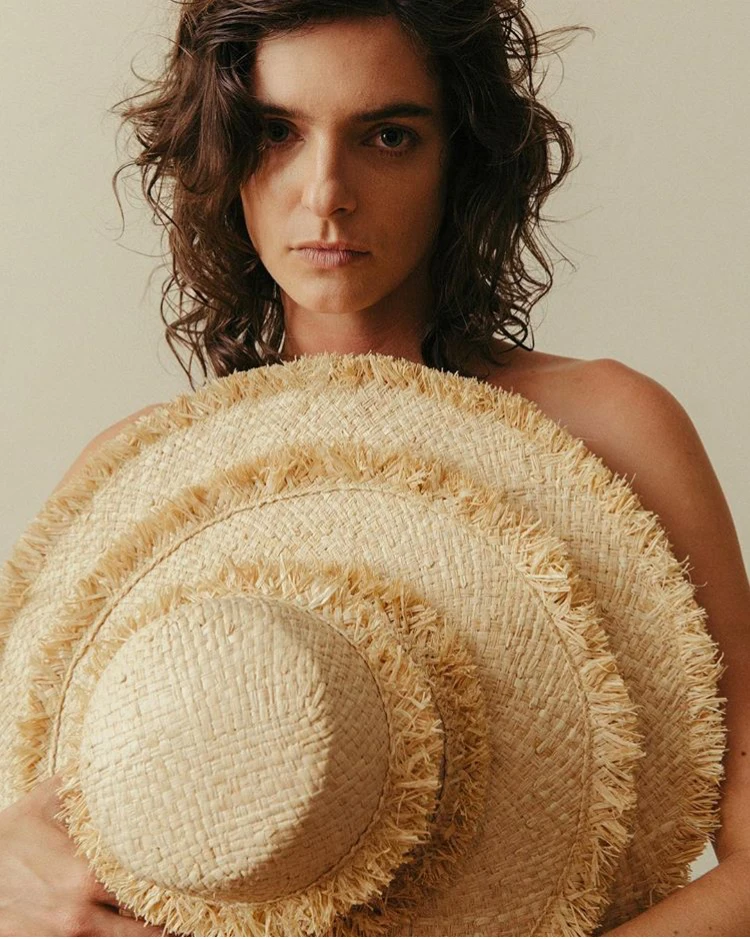 

HH7202 summer natural handmade RAFFIA Designer tassel wind brim black beach black ribbon lady holiday cap women hat