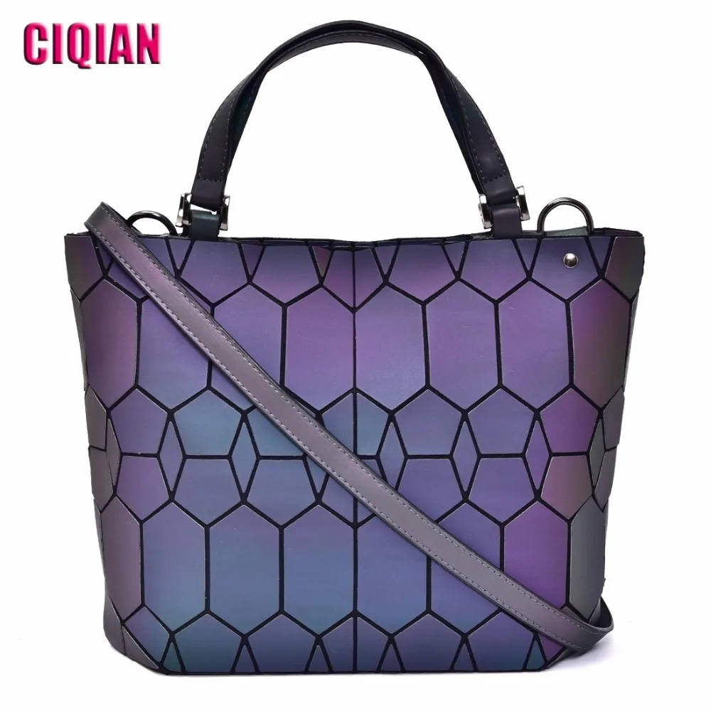 

NEW Luminous bag Women Geometric Folding Plain Casual Tote Quilted Shoulder Bags Hologram Large capacity Free Shipping