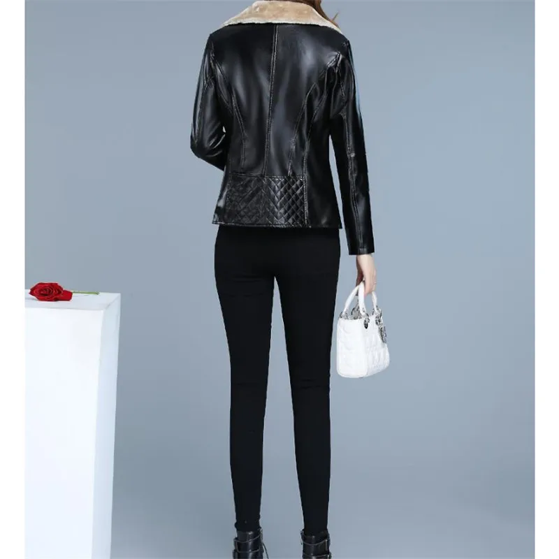 Зимняя кожаная женская куртка, новинка, осенняя корейская мода, короткая, тонкая, плюс бархат, черный, винный, красный, XL 7XL размера плюс, пальто LR249