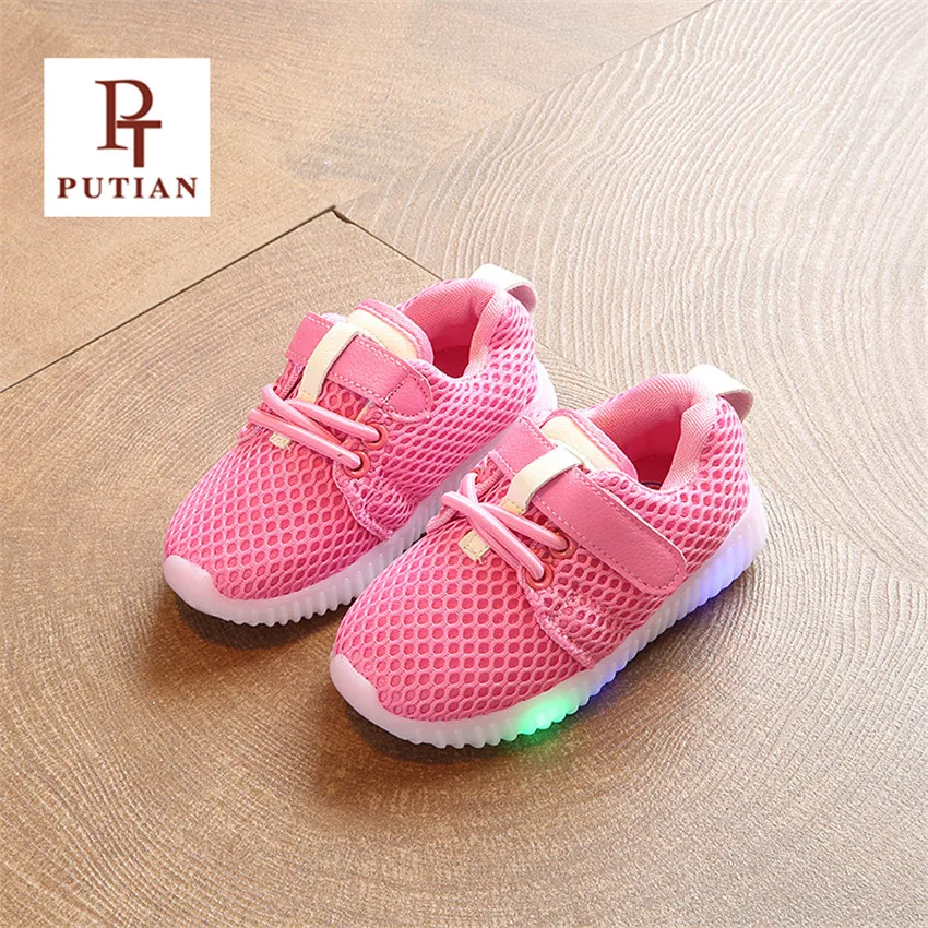 PU TIAN Kids Mesh Breathable Shoes With Light New Popular Shoes In