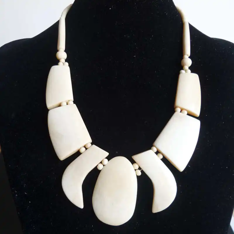 TNL380 Tibetan Necklace Beige Yak Bone Multi Charms Chorke Neckalces | Украшения и аксессуары