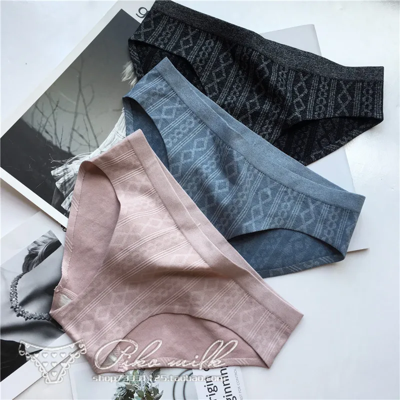 

HUI GUAN Simple Pure Color Women Underwear Panties Patterned Stretchy Seamless Panties Sexy Breathable Seductive Female Lingerie