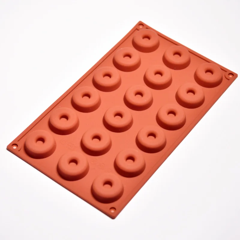 4652793334_1374432161