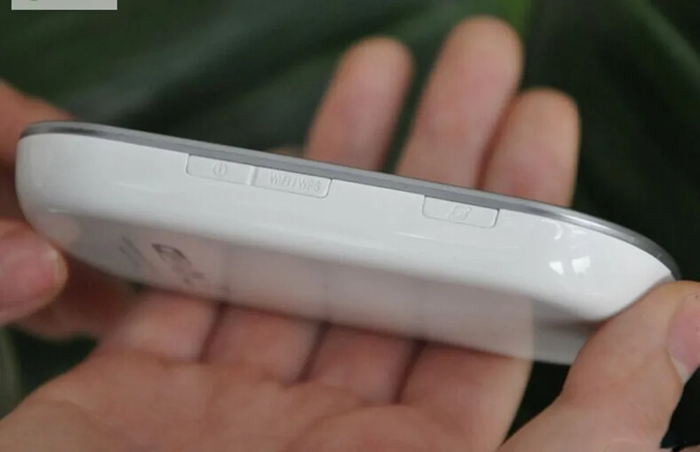 Huawei E5830 (12)