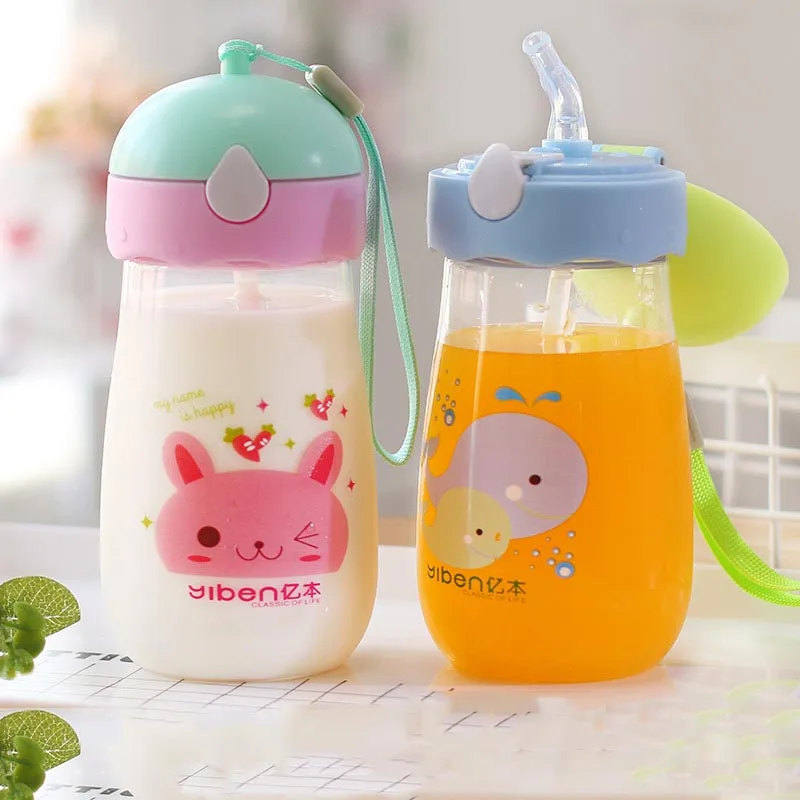 

Hot Cartoon Children Straw 380ml Plastic Water Bottle Birthday Party Decorations Kids Kitchen Wedding Decoration Gift.8z
