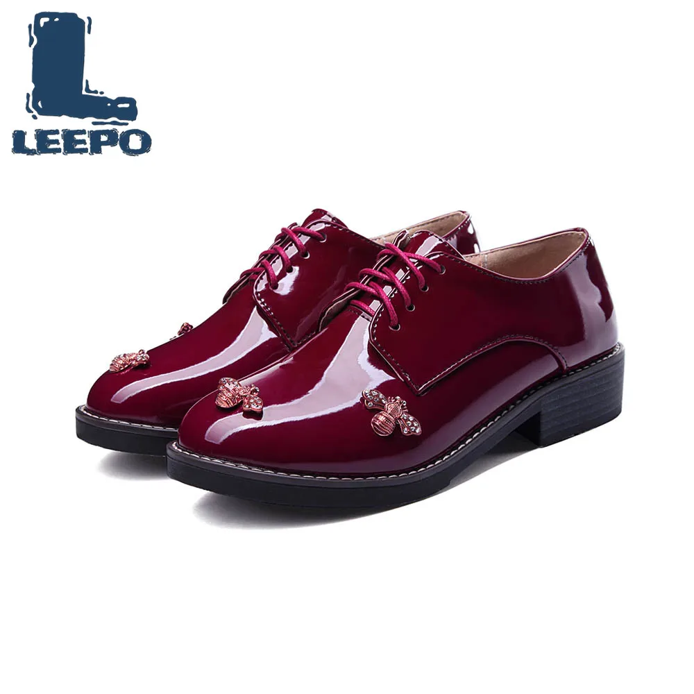 

Women's Shoes with Heels Woman Brogue Square Heel Women Handmade Spring/Autumn Round Toe Black Big Size Single Bee Shoes
