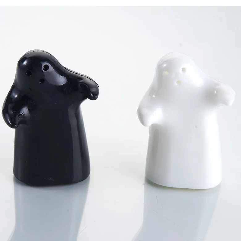 Black And White Hug Salt Pepper Shakers 100 Set 200pcs Lot Wedding Black And White Hug Salt Pepper Shakers 100 Set 200pcs Lot Wedding Favor Bridal Shower Gifts Free Shipping In Pigs Cellars Servers From Home