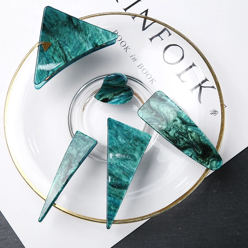 

Vintage Emerald Hair Clip Geometrical Triangle Hairpins Water Drop Clip Woman Personality Temperament Hair Clip Hair Accessories