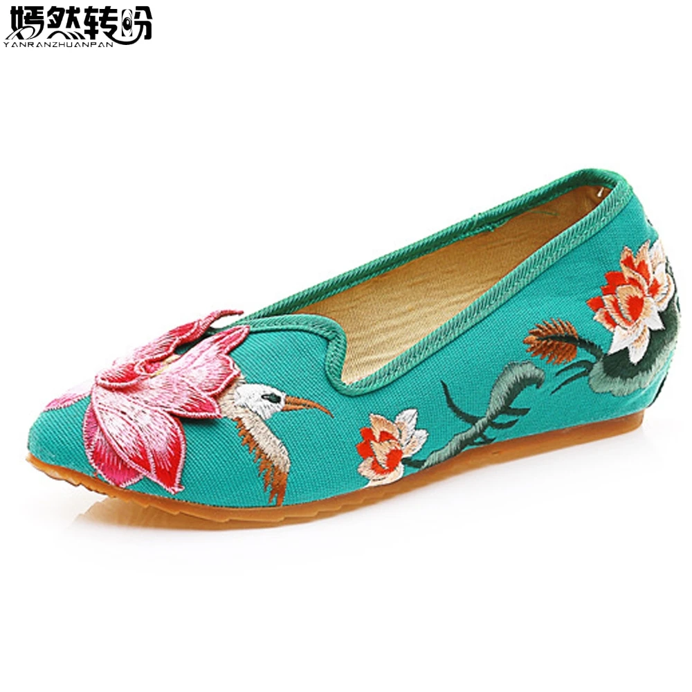 

Vintage Women Flats 3D Lotus Bird Embroidery National Cloth Shoes Woman Pointed Toes Cotton Ballet Comfortable Driving Loafers