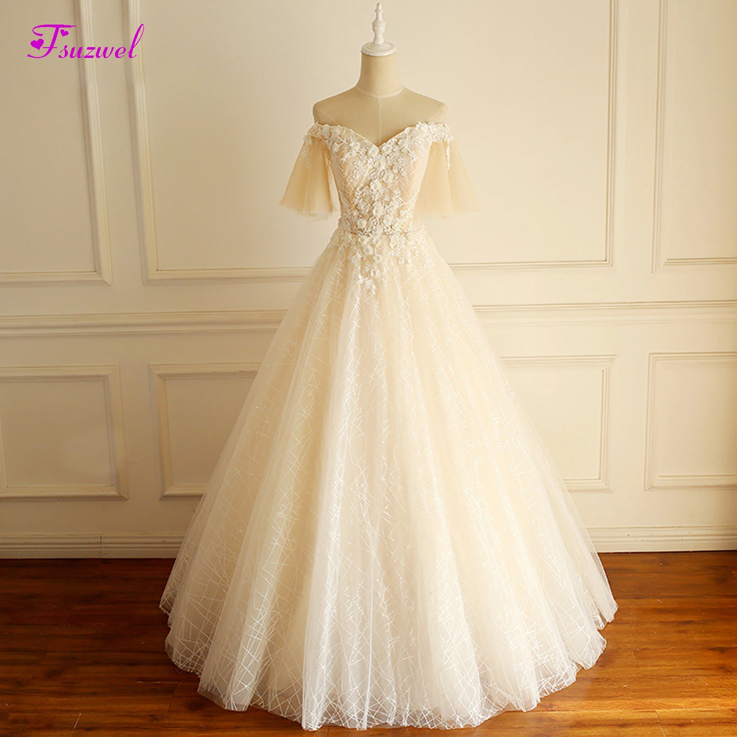

Fsuzwel Sexy Sweetheart Neck Lace Flowers Princess Wedding Dress 2019 Elegant Flare Sleeves A-line Wedding Gown Vestido de Noiva