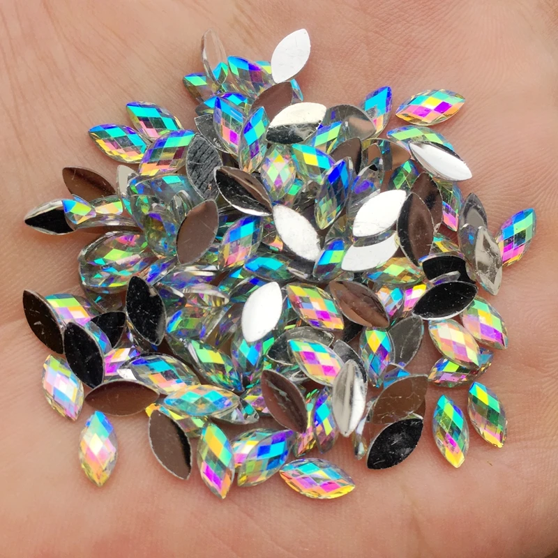 AB Horse Eye Rhinestones 3