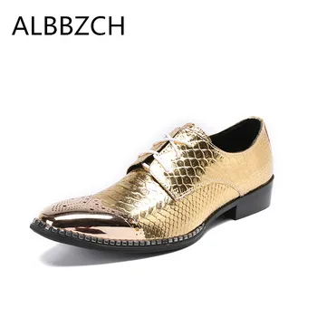 

Spring summer new mens fashion carving golden patent leather dress shoes men derby career work shoes wedding photography shoes