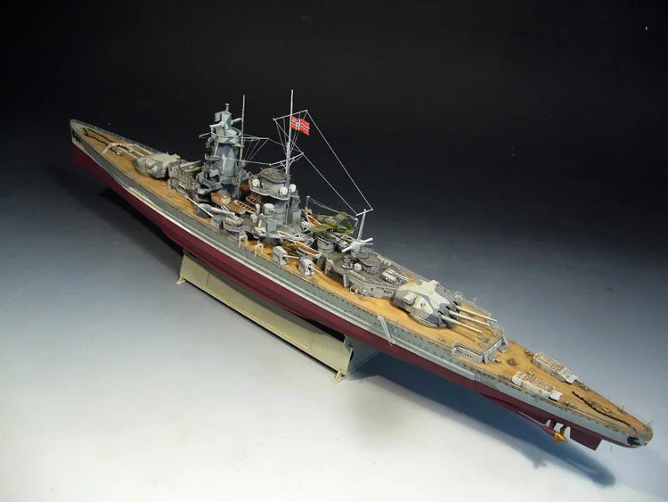 1350 Scale German Pocket Battleship ( Panzer Schiff ) Admiral Graf