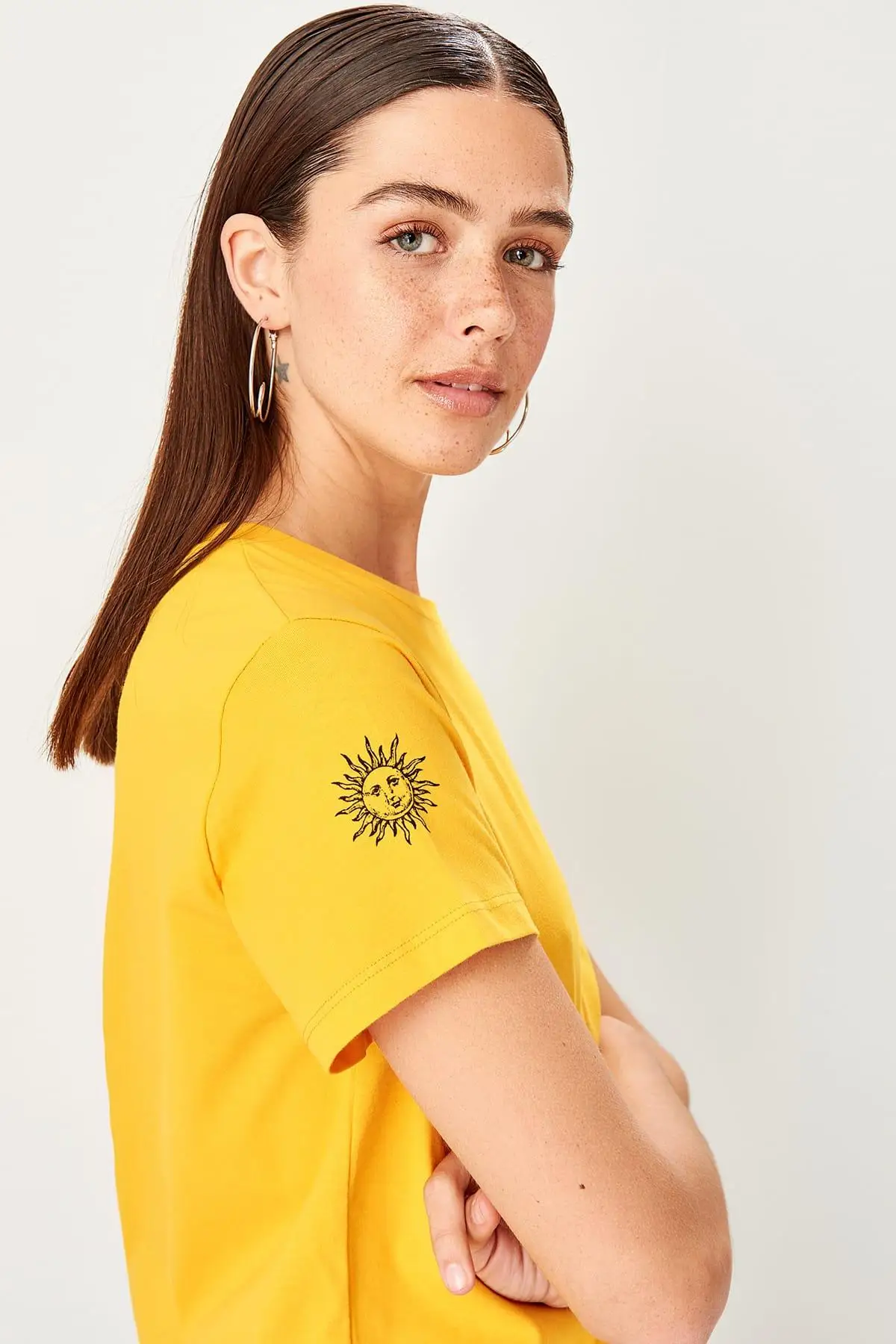 Trendyol абрикос ручка печатных Базовые Трикотажные футболки TWOSS19TS0109|Футболки| |