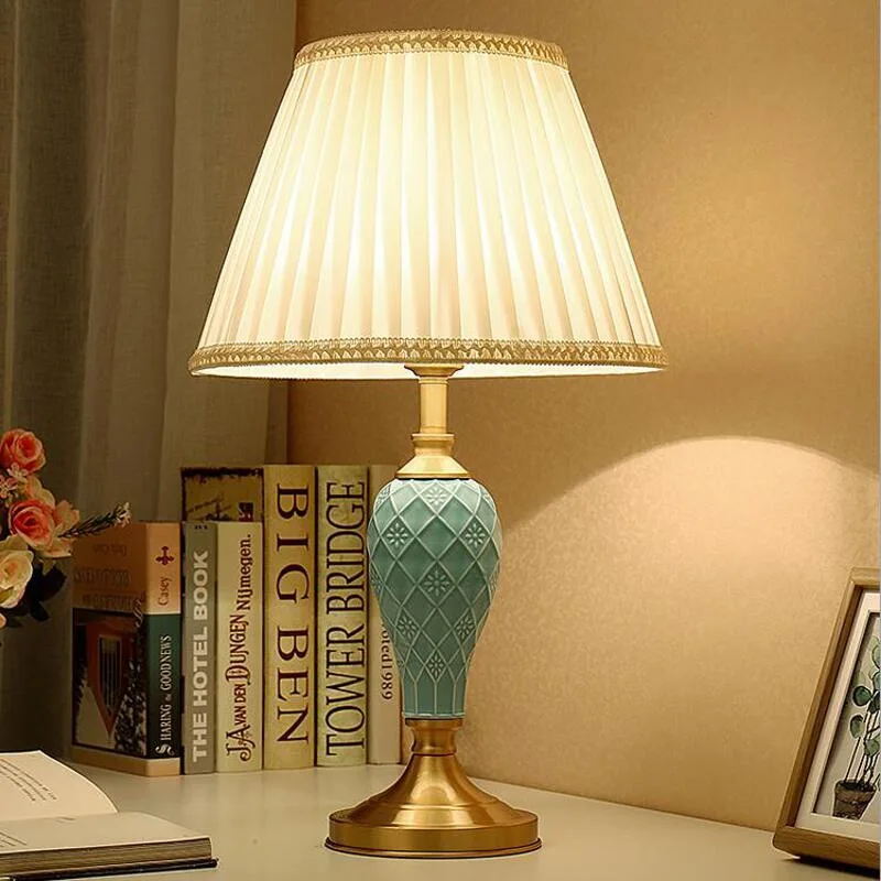 

YOOK Ribbon Striped Ceramic Table Lamp Pure Copper Table Lamp Vase Shape Table Lamp for Living Room 220V E27