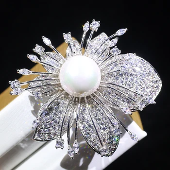 

ASNORA Korean pearl brooch fashion white flowers flash cool cool simple brooch to enhance temperament
