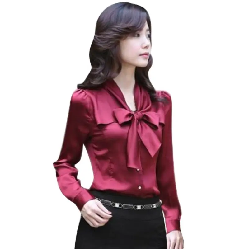 Accessible Chic: 6 Affordable Places to Shop Quality Clothes Online For example, you can find cheap men’s clothes around Father’s Day, cheap women’s clothing around Mother’s Day, and discounts for the whole family from Black Friday through Christmas. After these sales, clothing stores often mark down leftover merchandise even further for additional savings.