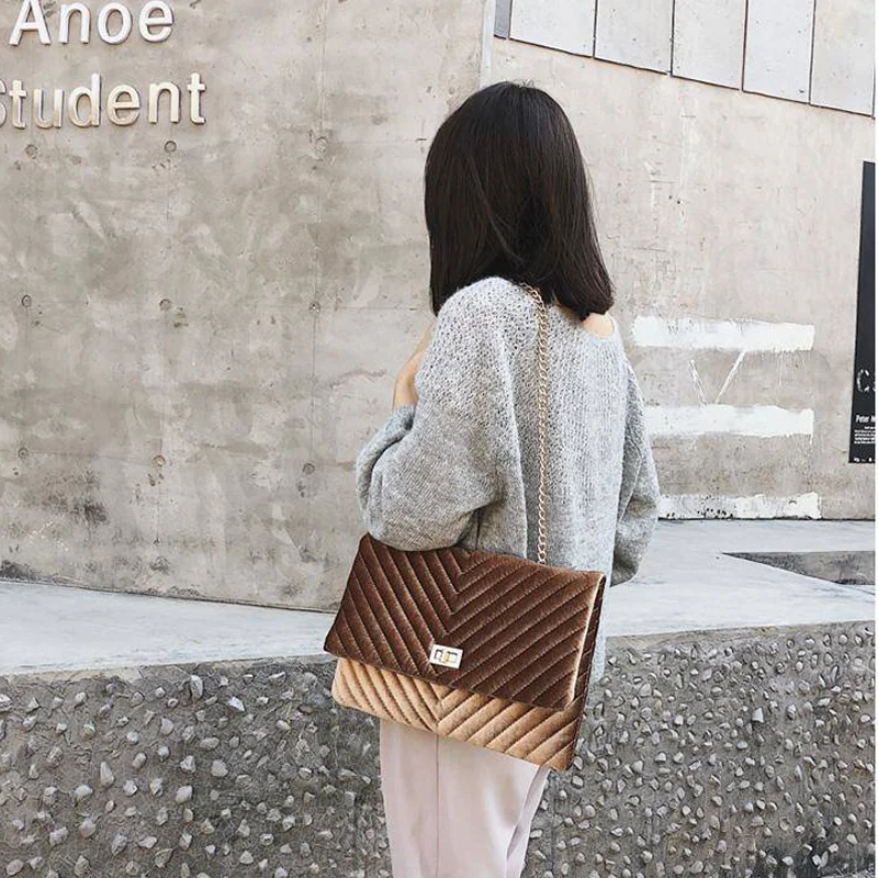 

Brand 2018 Winter Women Messenger Bag Chain Shoulder Vintage Velvet Ladies Hand Bag Small Crossbody Bags For Women
